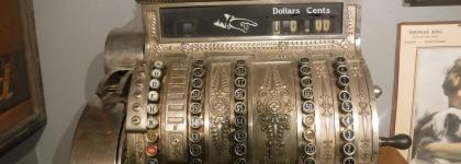 Antique cash registers. History review